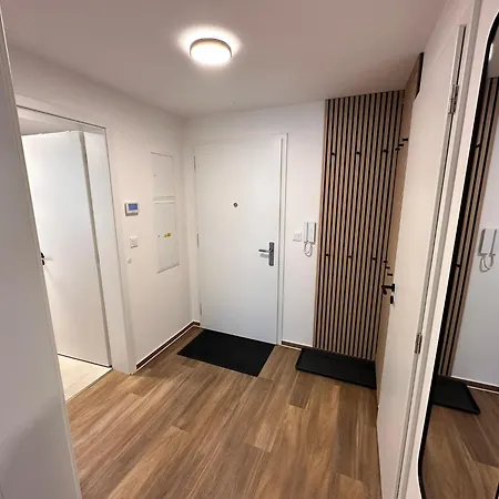 Sorry-hory Apartment *